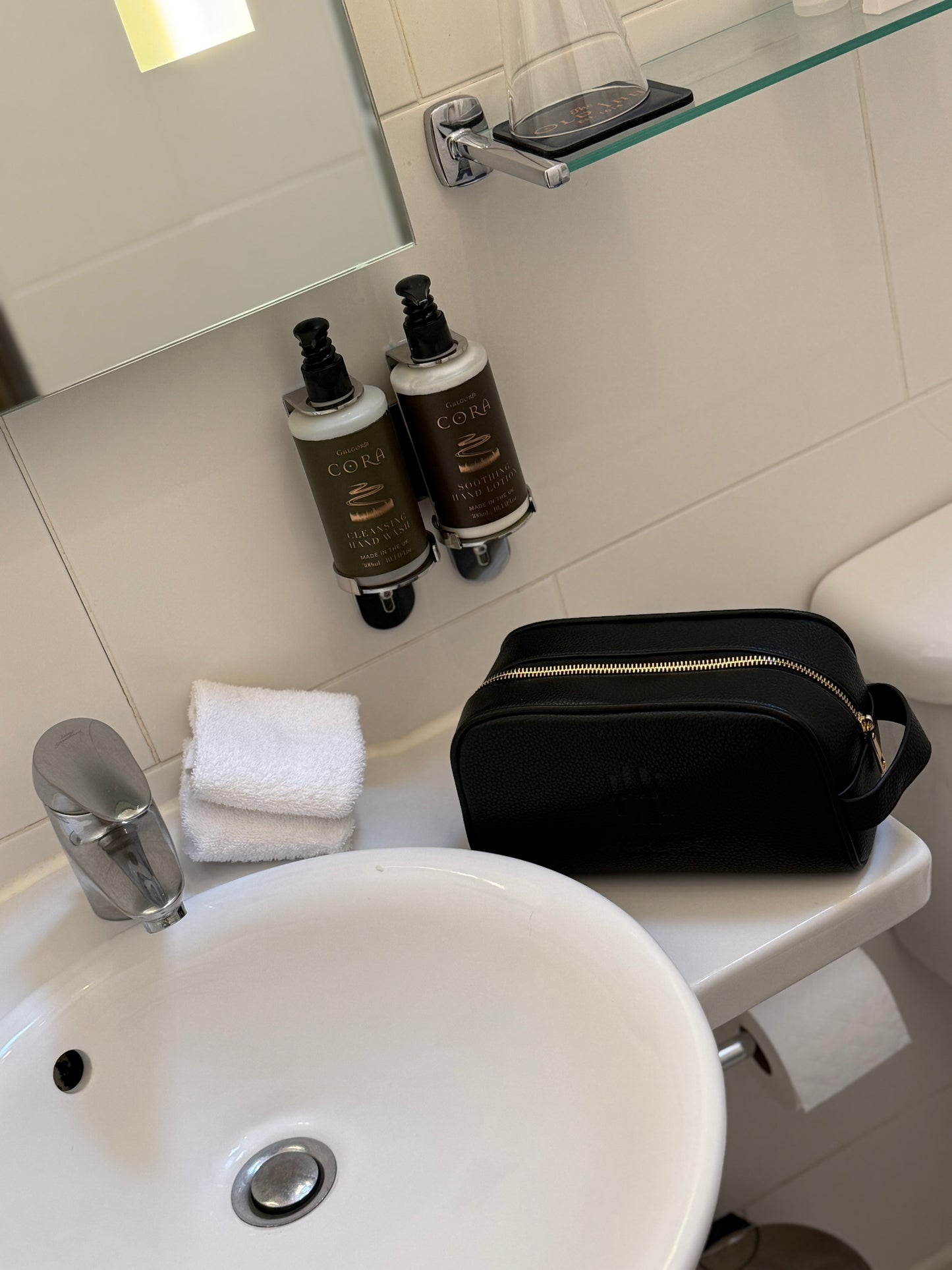 ADMIRE PREMIUM WASH BAG